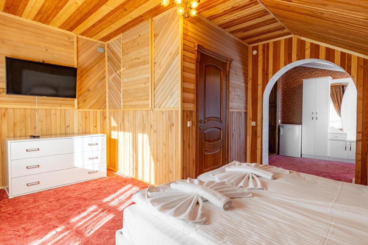 Zeleniy Bir Hotel Буковел Екстериор снимка