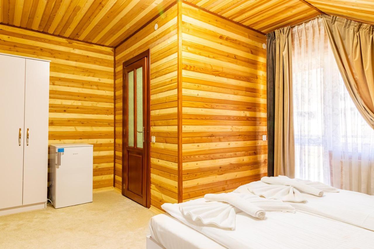 Zeleniy Bir Hotel Буковел Екстериор снимка