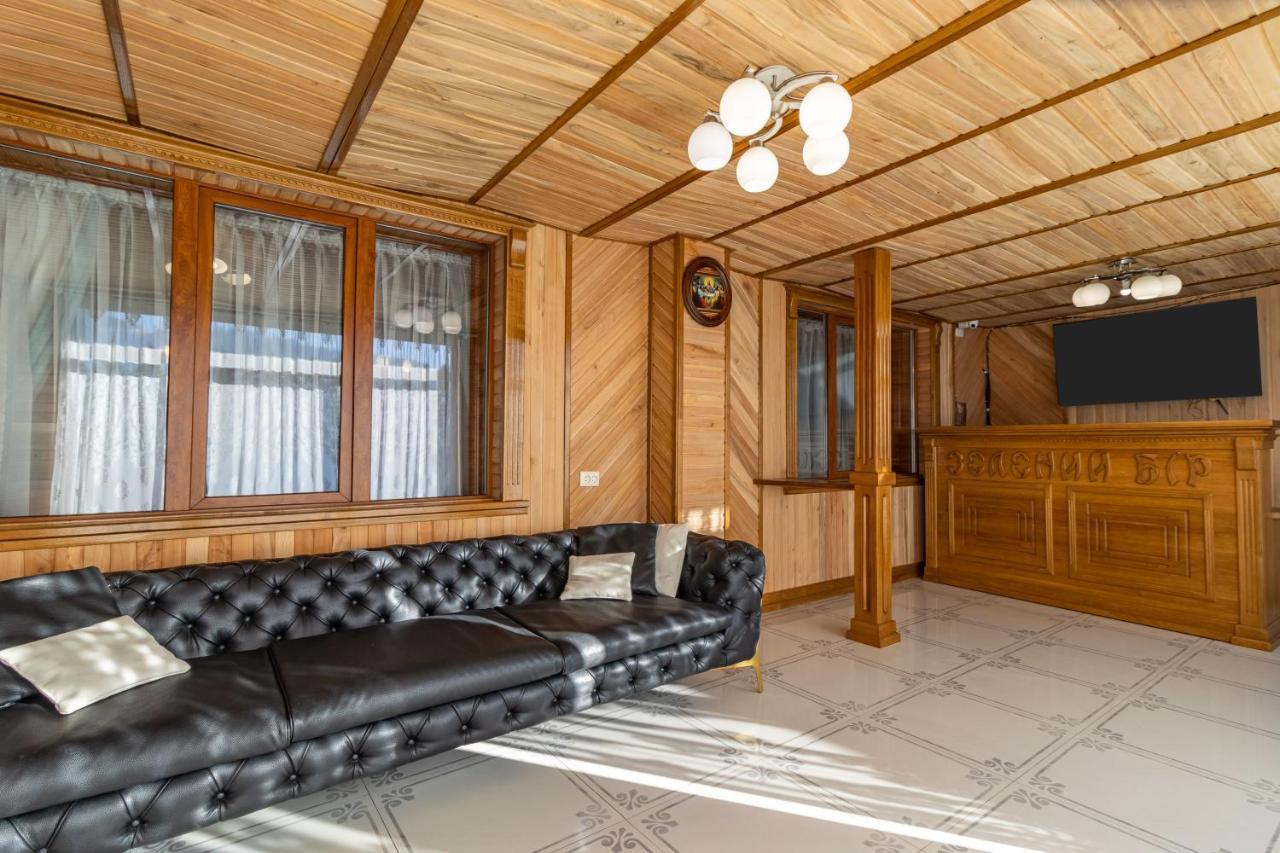 Zeleniy Bir Hotel Буковел Екстериор снимка